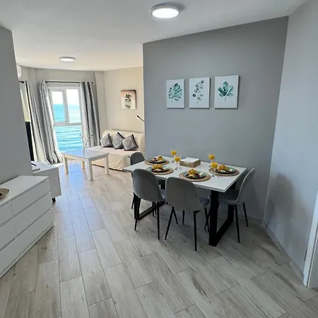Tu Ventana Al Mar Vistas Unicas, Diseno Y Relax דירה
