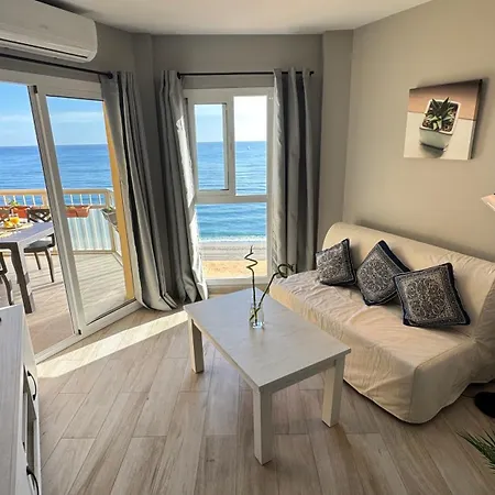 Lägenhet Tu Ventana Al Mar Vistas Unicas, Diseno Y Relax Fuengirola