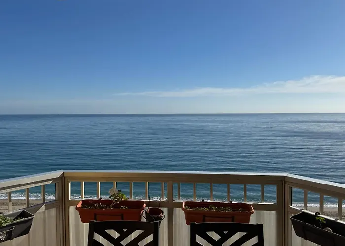 Tu Ventana Al Mar Vistas Unicas, Diseno Y Relax *